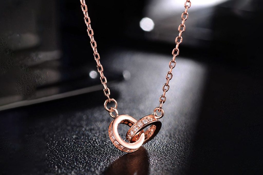 فرق طلای زرد و رزگلد