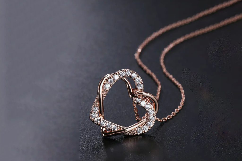 تفاوت طلای رزگلد و زرد